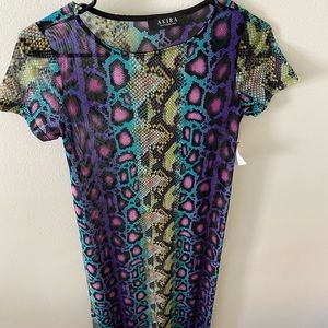 AKIRA label cover up in colorful snake pattern M